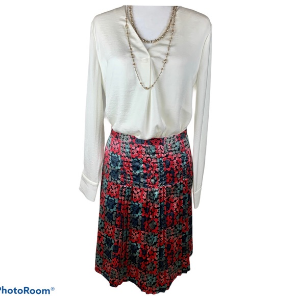 Marc Jacobs Pleated Silk Floral Print Skirt - Picture 2 of 9